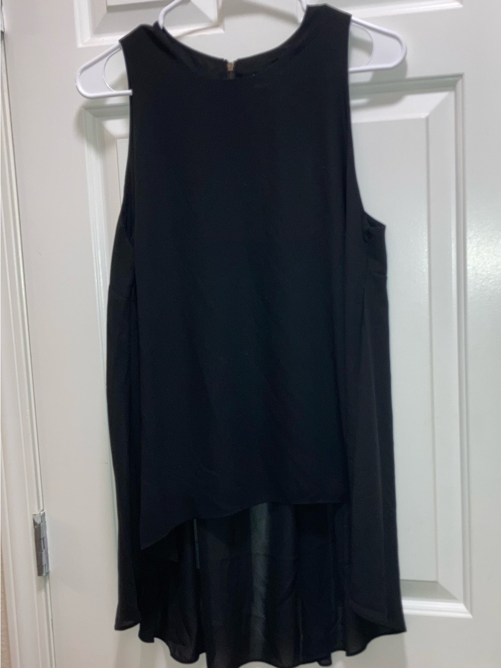 Aryeh Womens Black High Low Sleeveless Blouse Size Medium New